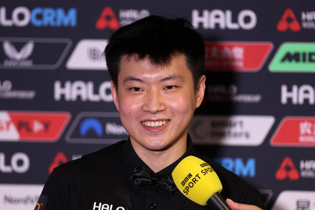 体坛联播｜阿森纳客平马竞，吴宜泽闯入斯诺克世锦赛半决赛